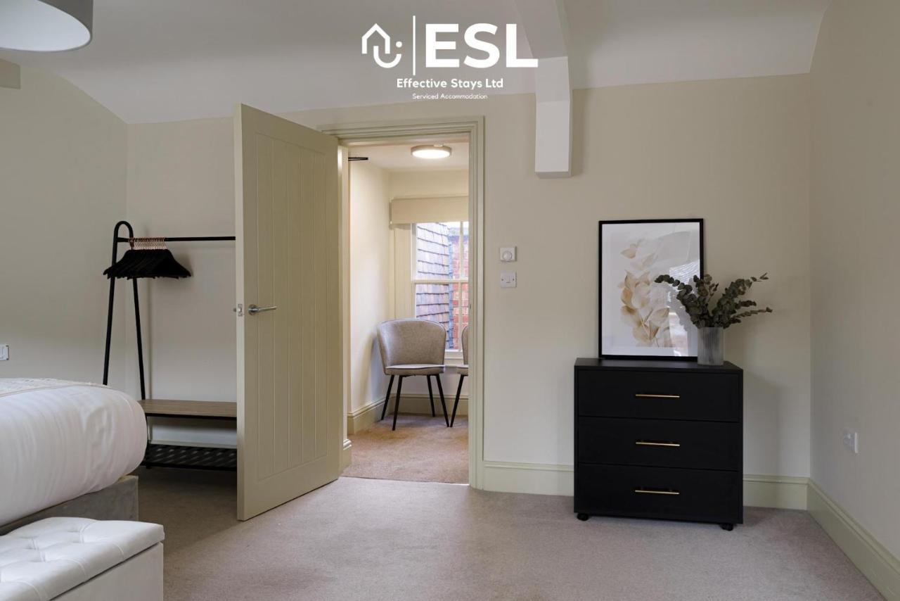 Most Central Luxury Grade 2 Listed Apartment Overlooking Shrewsbury Square - Free Parking Esterno foto